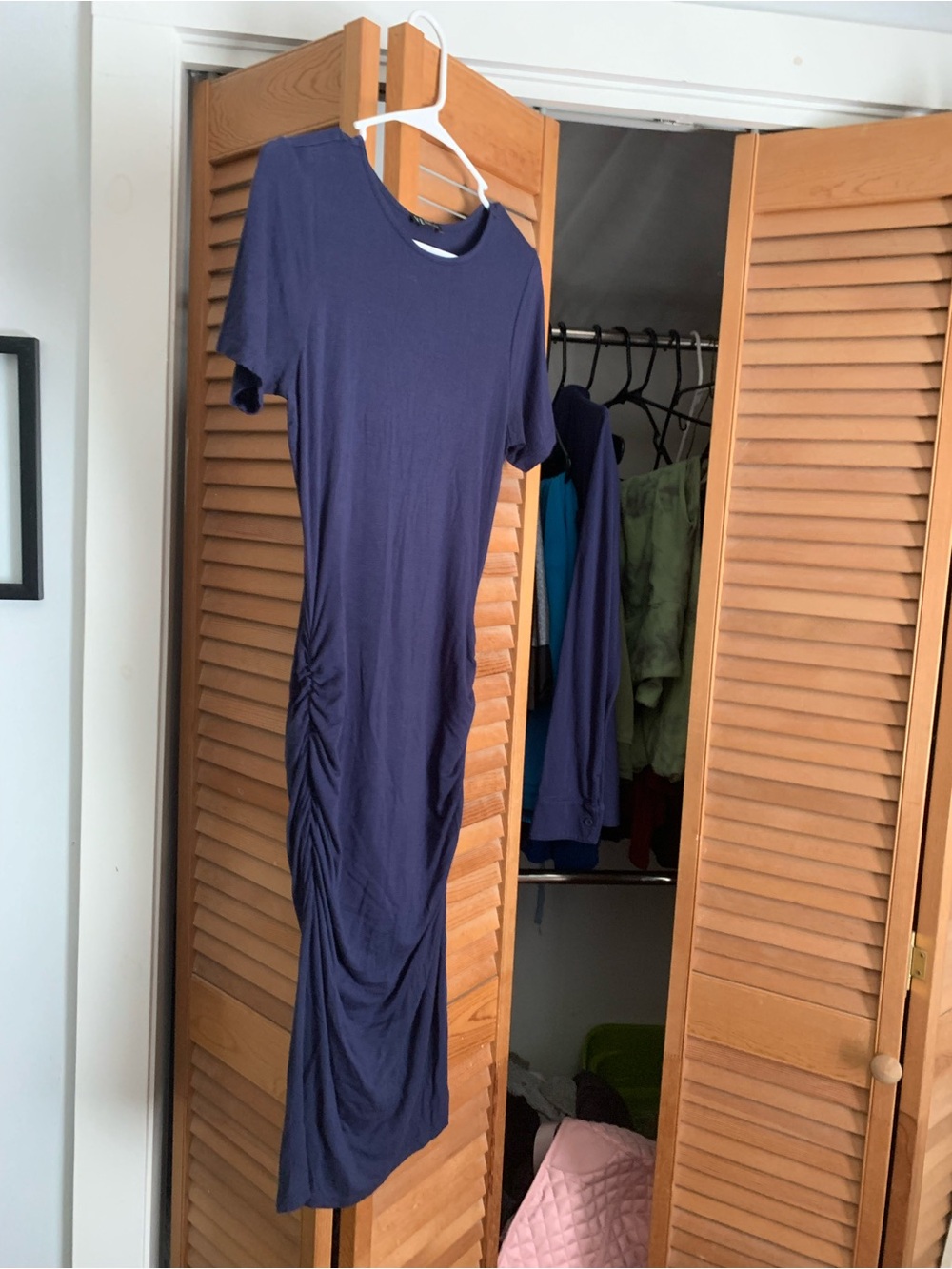 Venus bodycon,formfitting Women's Navy Ruched Side Midi Dress sz M,knee length